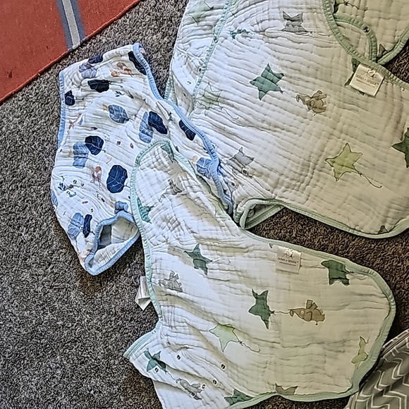 STUNNING Aden.+ anais swaddle sacks bulk set - Picture 6 of 8